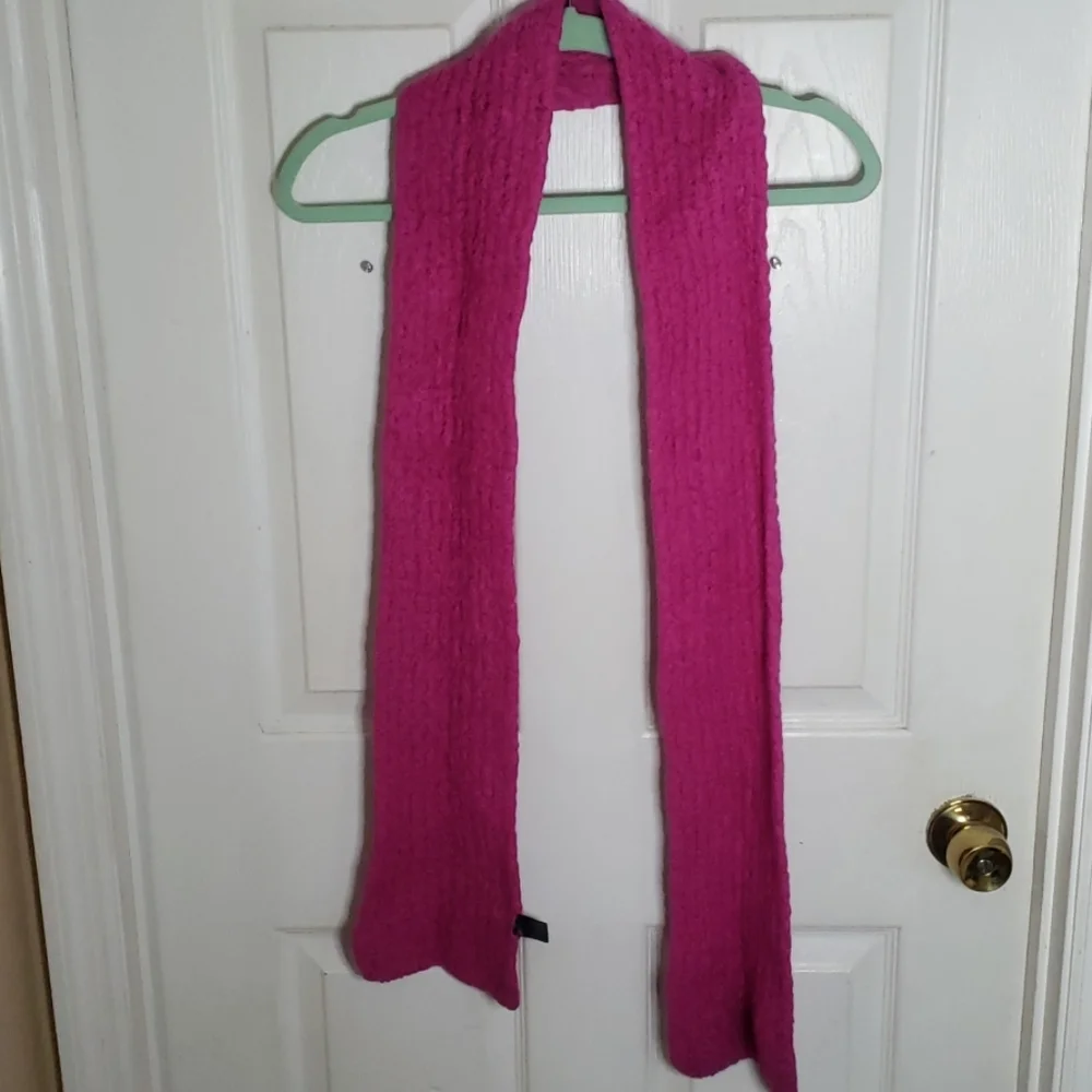 Stylish PURPLE KNITTED SCARF  74